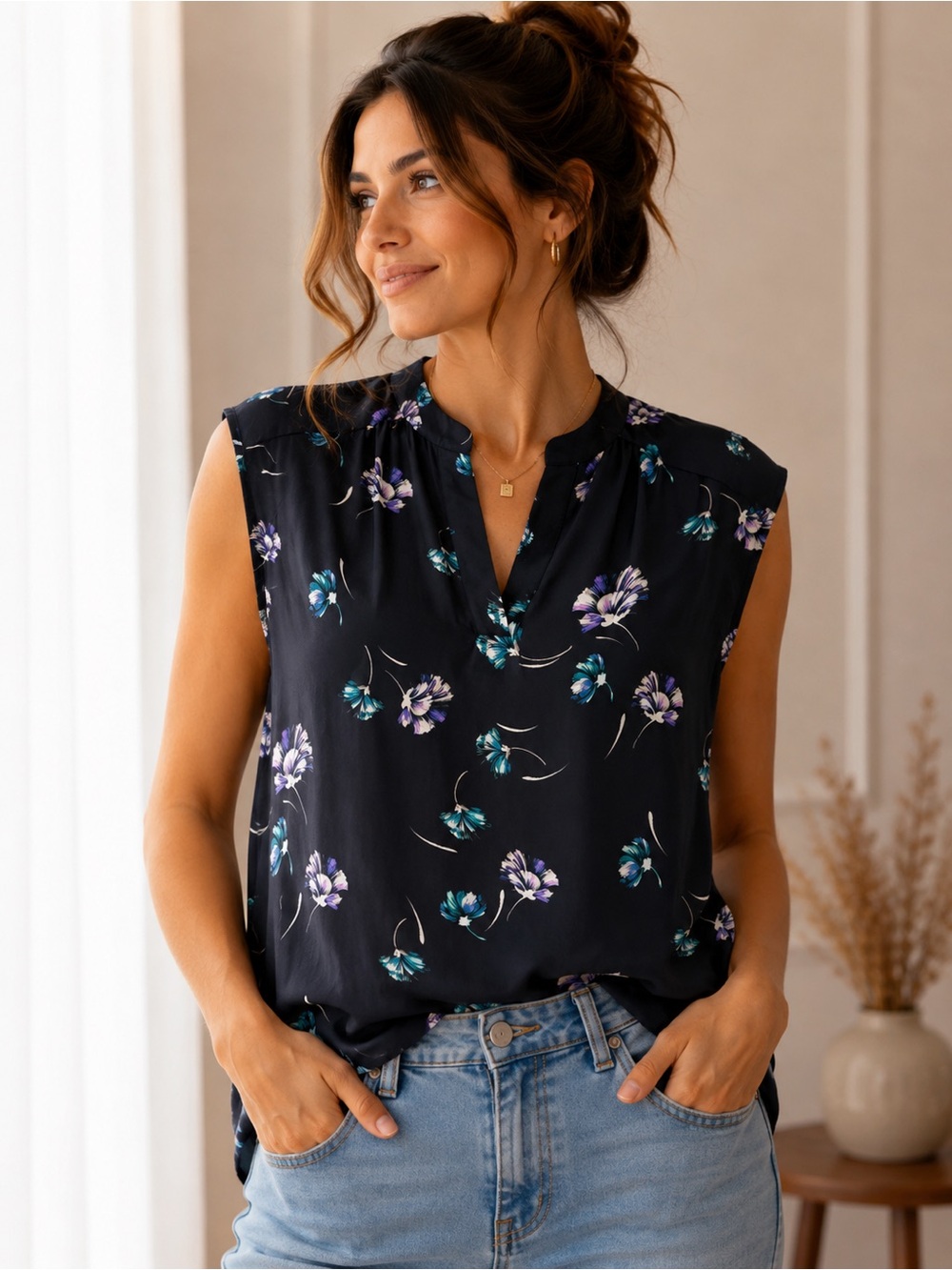 Banana Republic Black Sleeveless Floral Split-Neck Blouse